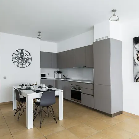 Prestige Apartments By Quokka 360 - Spacious Flats With Terraces Lugano Exterior photo