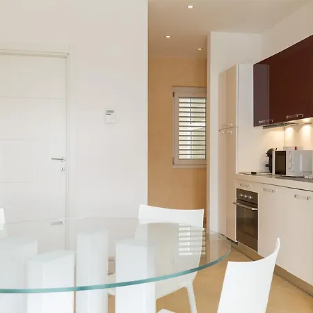 Prestige Apartments By Quokka 360 - Spacious Flats With Terraces Lugano Exterior photo